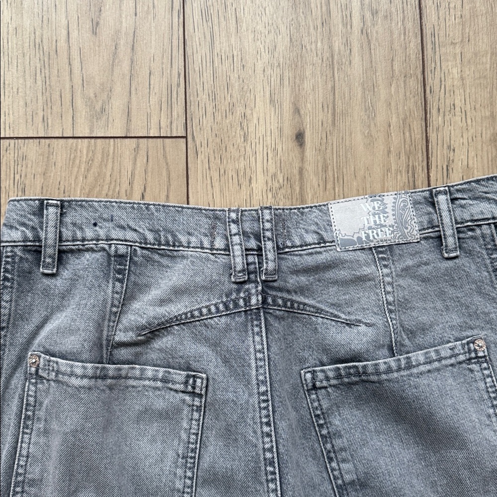 We The Free Wide Leg Relaxed Fit Gray Jeans Women’s Size 30 - Picture 12 of 14